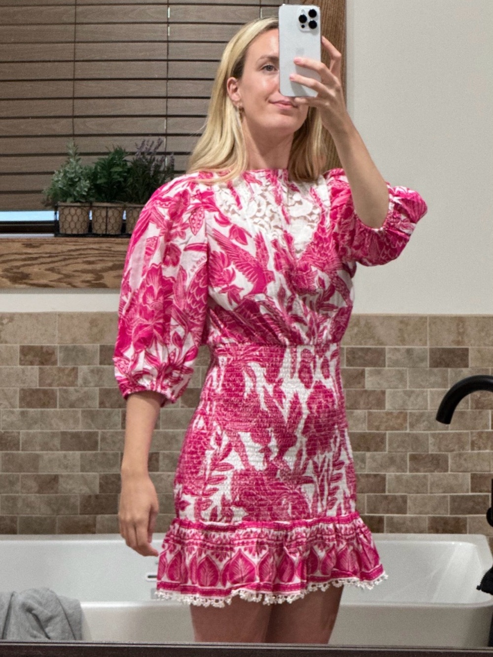 FARM Rio Pink and White Floral Puff-Sleeve Mini Dress
